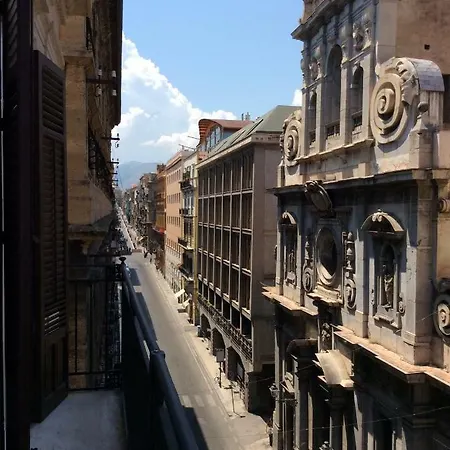 Appartamento Palazzo Pace Al Cassaro-3